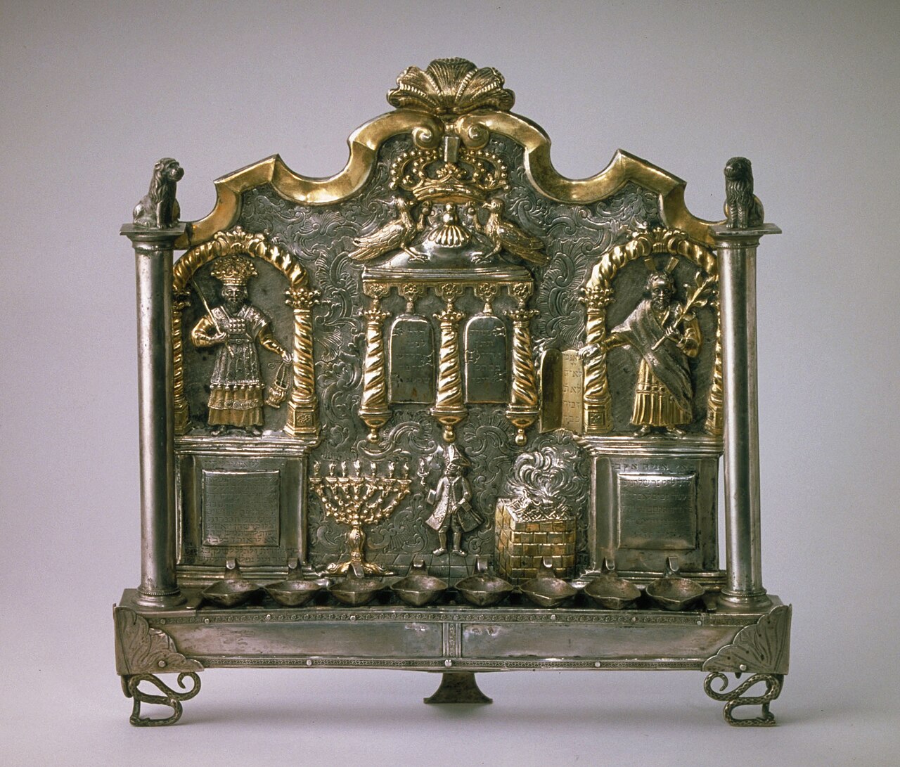 Les objets des fêtes et des rites