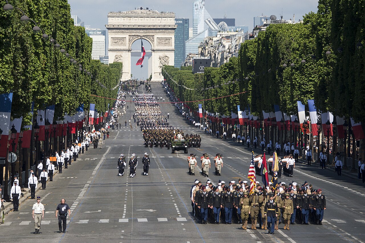 14 juillet (Défilé du 14 juillet)