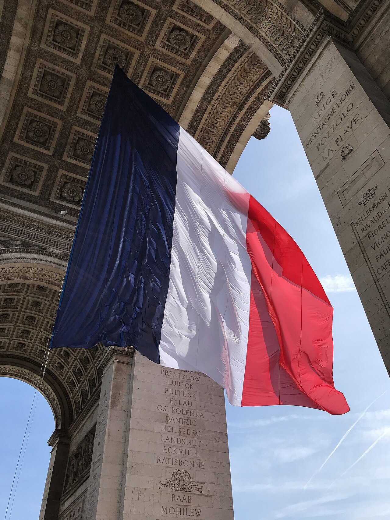 Jours fériés en France : ce qui change pour votre séjour à Paris