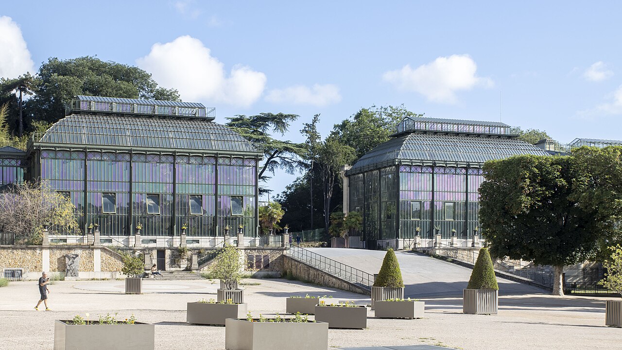 파리 국립자연사박물관: 공룡 화석과 식물원