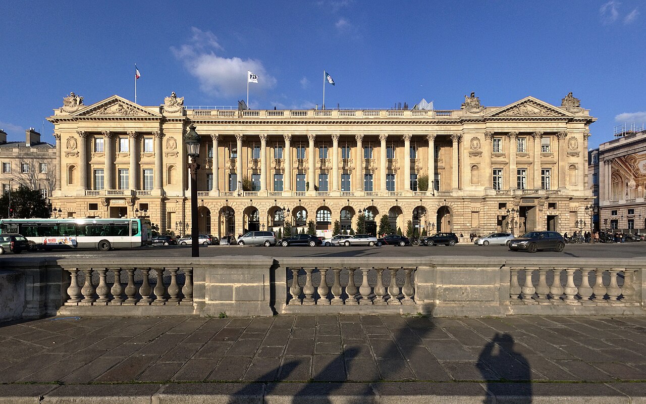 Das Hôtel de Crillon an der Place de la Concorde