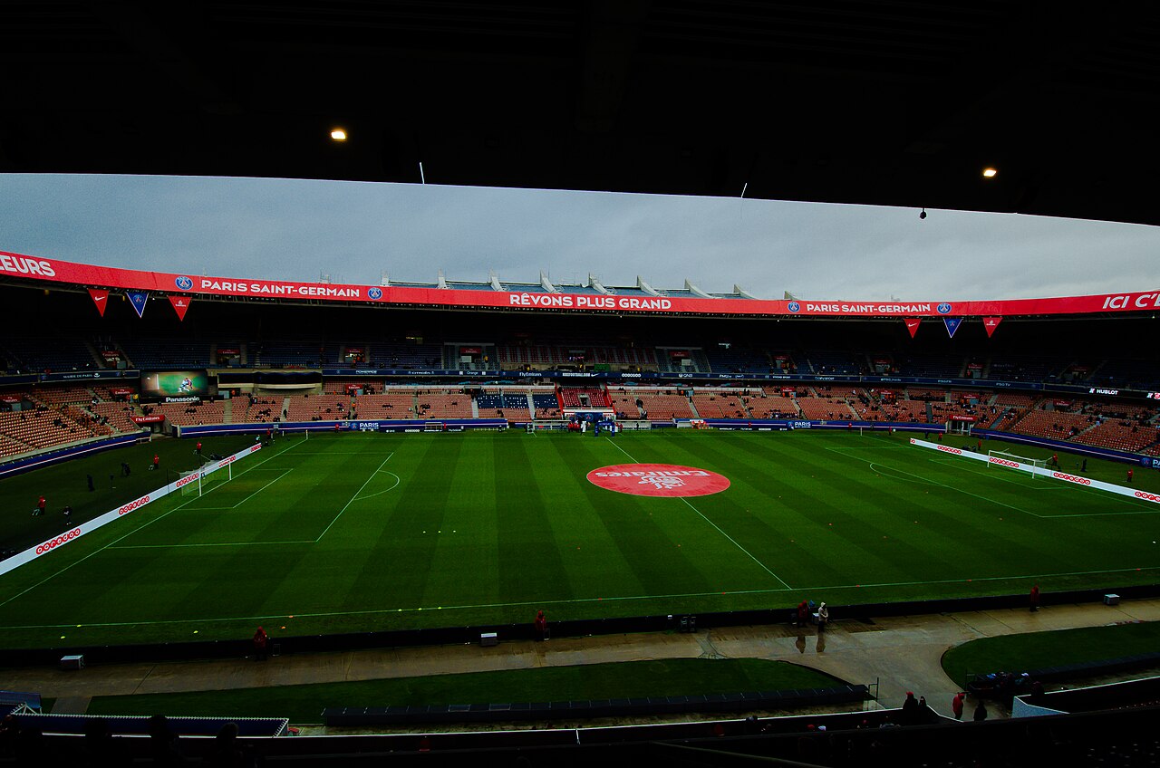 Parc des Princes, tribune Borelli