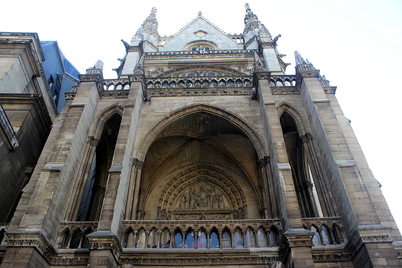 Sainte-Chapelle: godziny otwarcia, witraże i jak dojechać