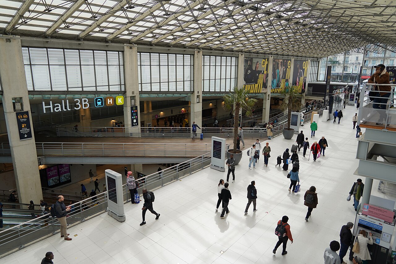 بهو محطة Gare du Nord من الأعلى